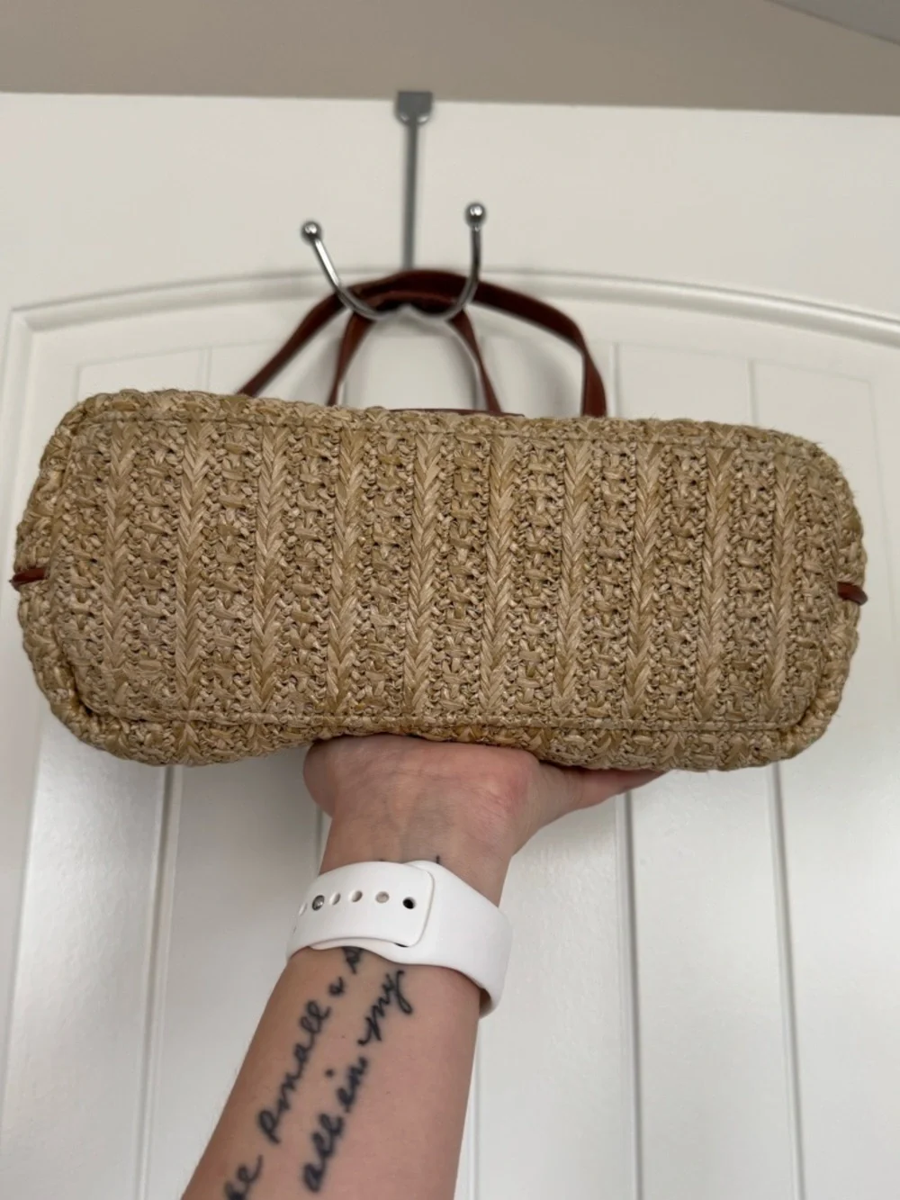 Sakroots Straw Tote Bag Navy Floral Trim Woven Beach Bag Boho - Picture 5 of 8